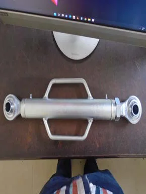 Zinc-plated top link with ball ends and handle